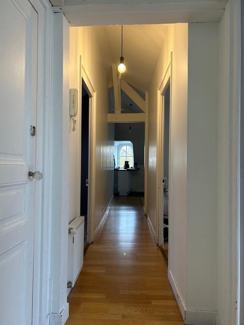 Le Square : Climatise En Centre Apartment *